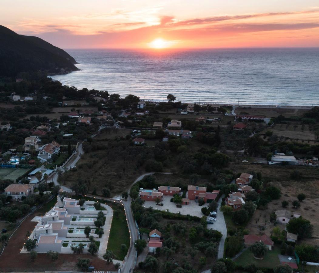 Rizomata Luxury Villas Lefkáda エクステリア 写真